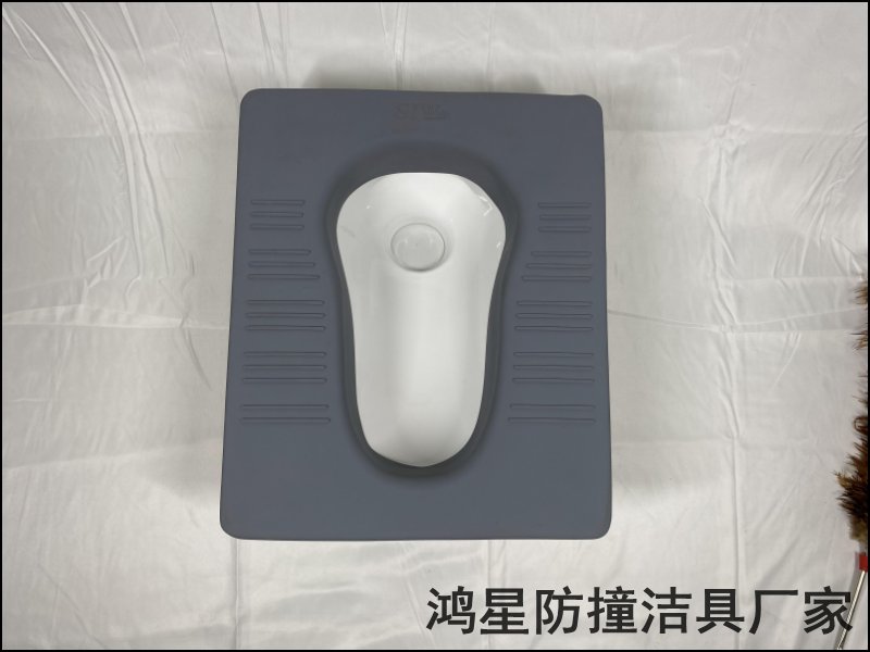 留置室防撞蹲便器安裝問(wèn)題講解.jpg